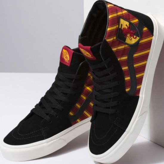 VANS_X_HARRY_POTTER_SK8-HI_GRYFFINDOR_MULTI_SKATE_SHOES_1-550x550.jpg